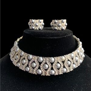 Pearl necklace earrings